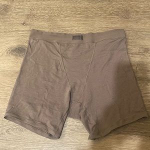 Skims boyfriend boxer shorts